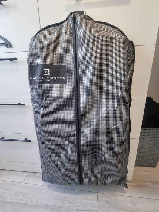 Костюм двойка Daniel Rizotto (Италия), пошито в Турции. 48 размер