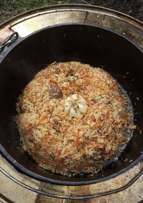 Повар плов на выезд  мужчина Казах