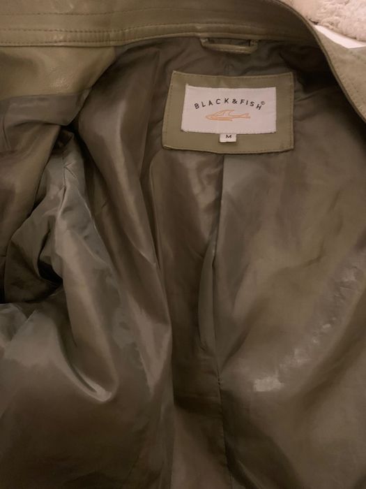 Дамско кожено яке