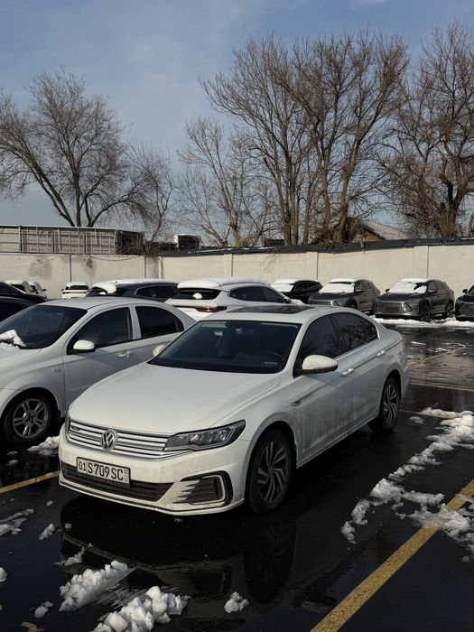 Volkswagen E-bora 2022 toza 300 km