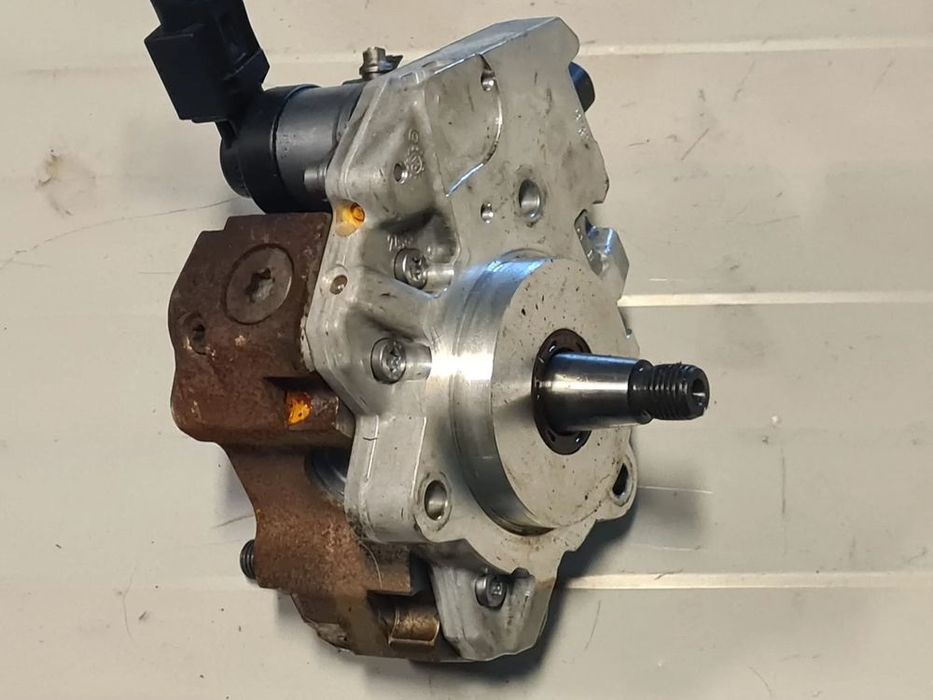 Injector,injectoare Bmw E 90/91,325/330,E60 525/530