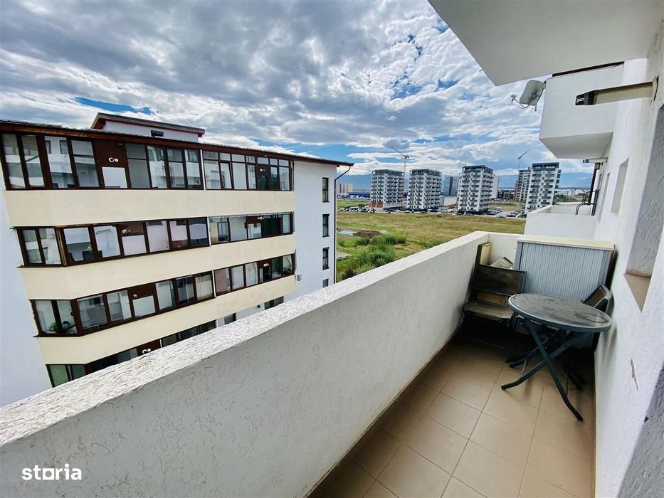 Apartament 3 camere, balcon, parcare inclusa – zona Doamna Stanca