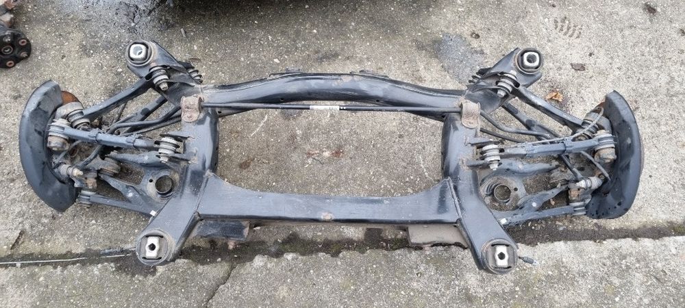 Punte spate bmw seria 2 f22 seria 3 f30 f31 seria 4 f36 cod 6792506