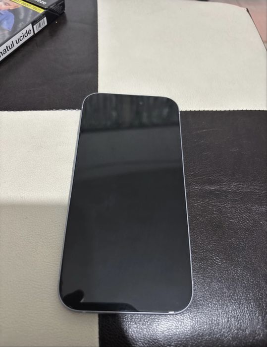 Vand iphone 15 pentru piese recarosare