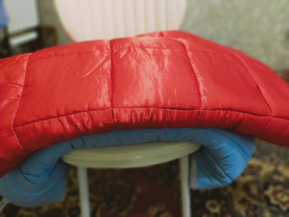 Продам одеяло ватные новые