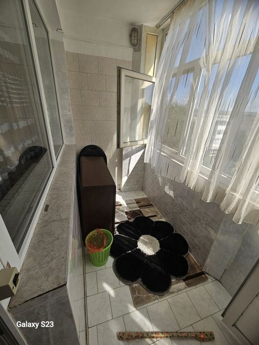 Închiriez Apartament 3 camere