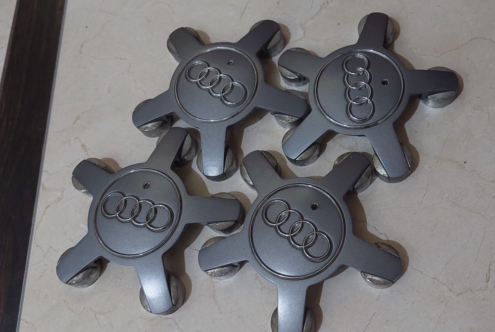 Колпачки ступицы Audi