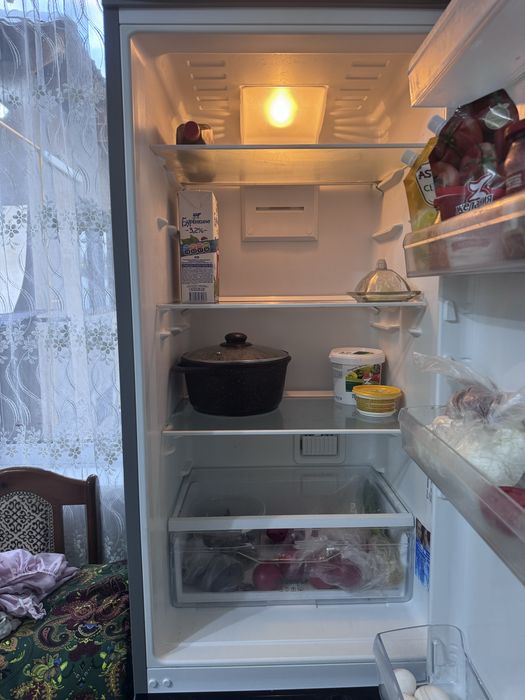 Продам холодильник