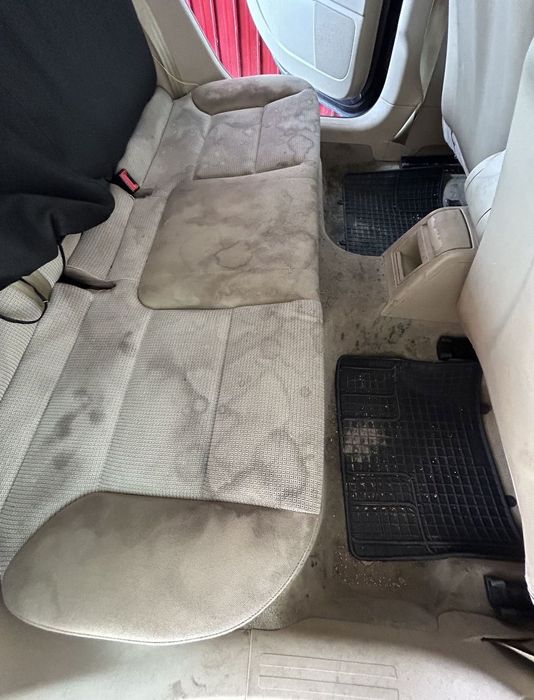 Curatare profesionala tapiterie la domiciliu,canapele,saltele,scaune