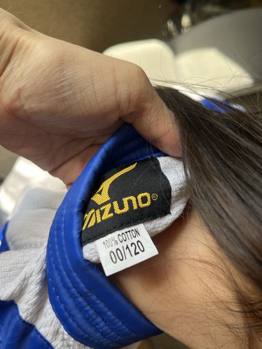 Продам костюм для каратэ