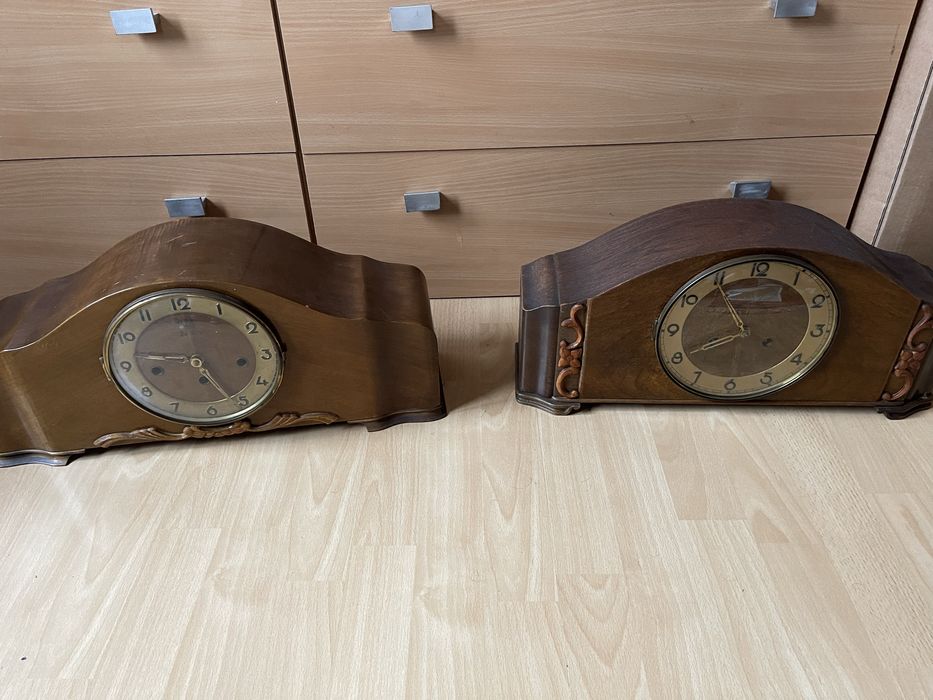 Ceasuri de masa  si de perete !