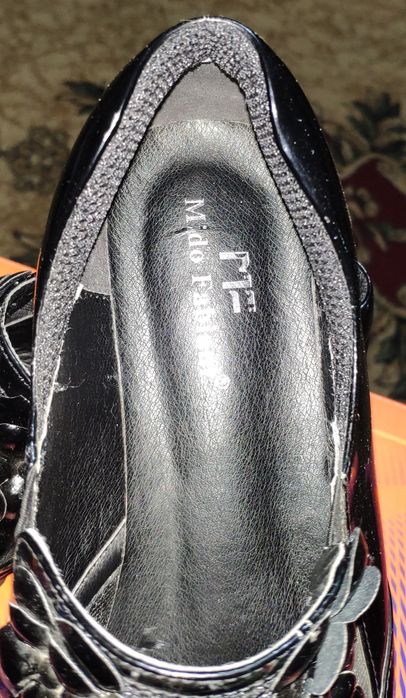 Продам женскую обувь 39 размер