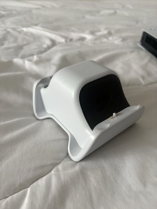 Vand PS5 Digital Edition cu 2 controllere + stander