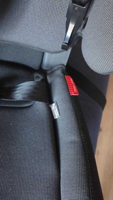 Продавам детско столче PegPerego, регулируемо от 9 до 18кг