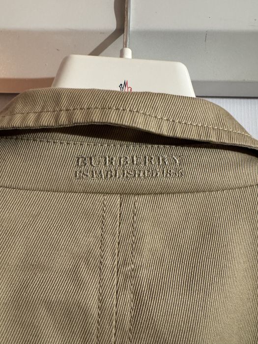 sacou BURBERRY L, stare excelenta