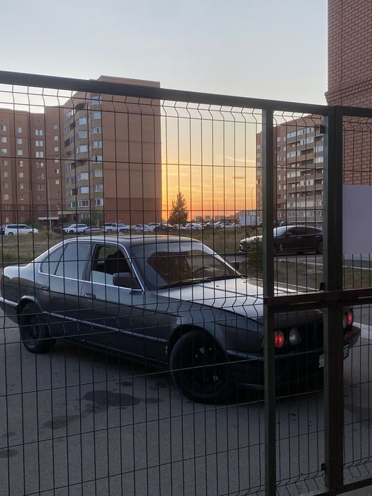 Бмв е34 на полном ходу