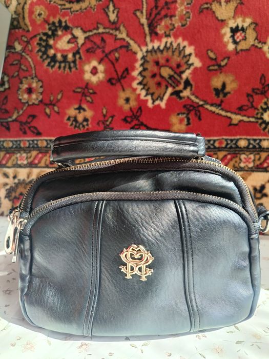 Продам сумочки б/у.