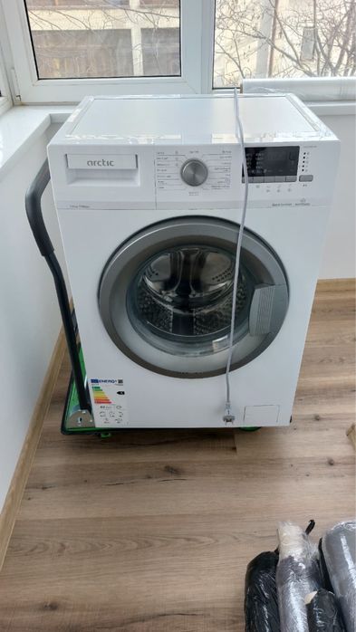 Masina spalat rufe Arctic APL81223XLW3 8kg