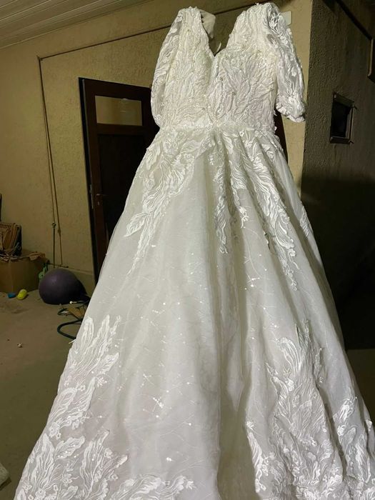 Свадебные платья