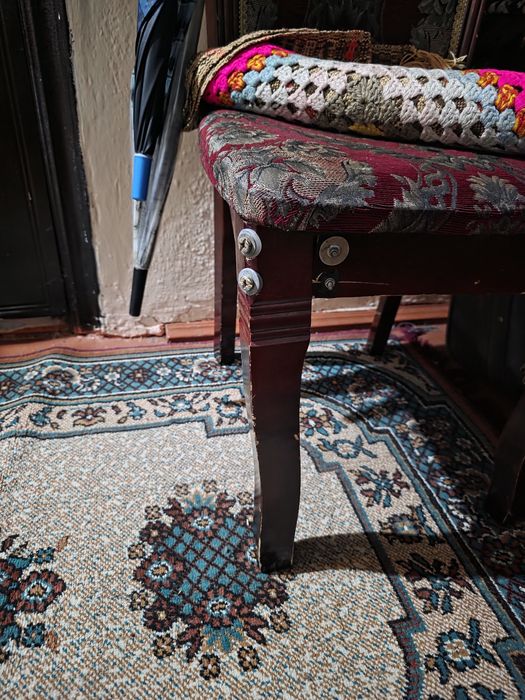 Продам  стулья .