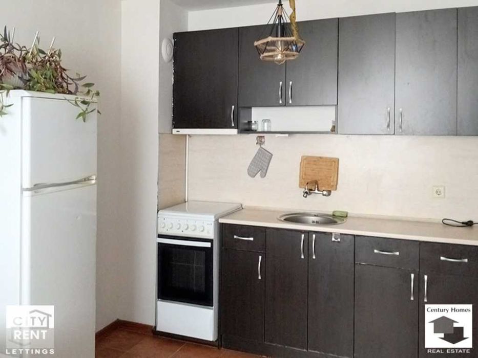 Дава се под наем Двустаен апартамент в Велико Търново, Център - 60 кв.м за 280 € - Снимка #3