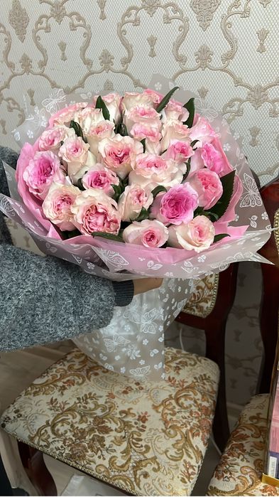 Букет 25 штук розы