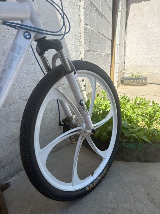 Велосипед бмв титановы дииски