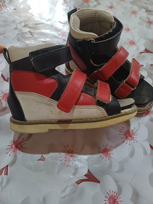 Ортопедический обувь