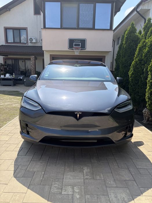 TESLA Model X 2021 — imagine 2