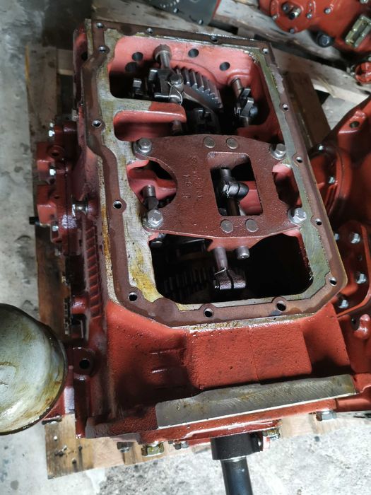 Коробка передач трактор МТЗ-1221