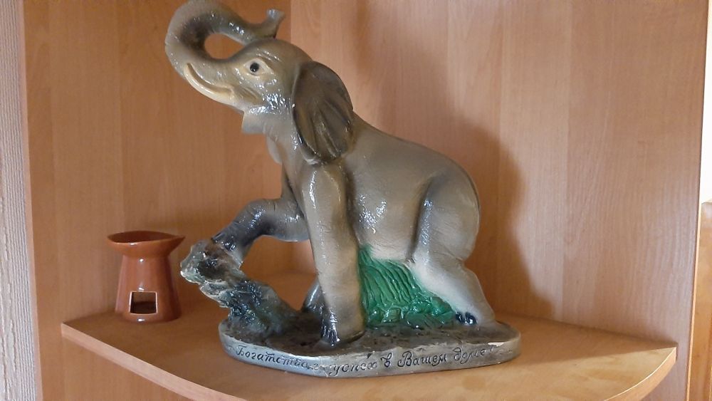 Керамическая статуэтка / большая