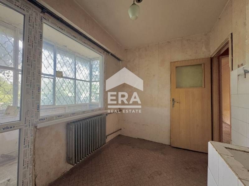 Продава се Двустаен апартамент в Варна, Младост 1 - 65 кв.м за 1005 €/кв.м - Снимка #3