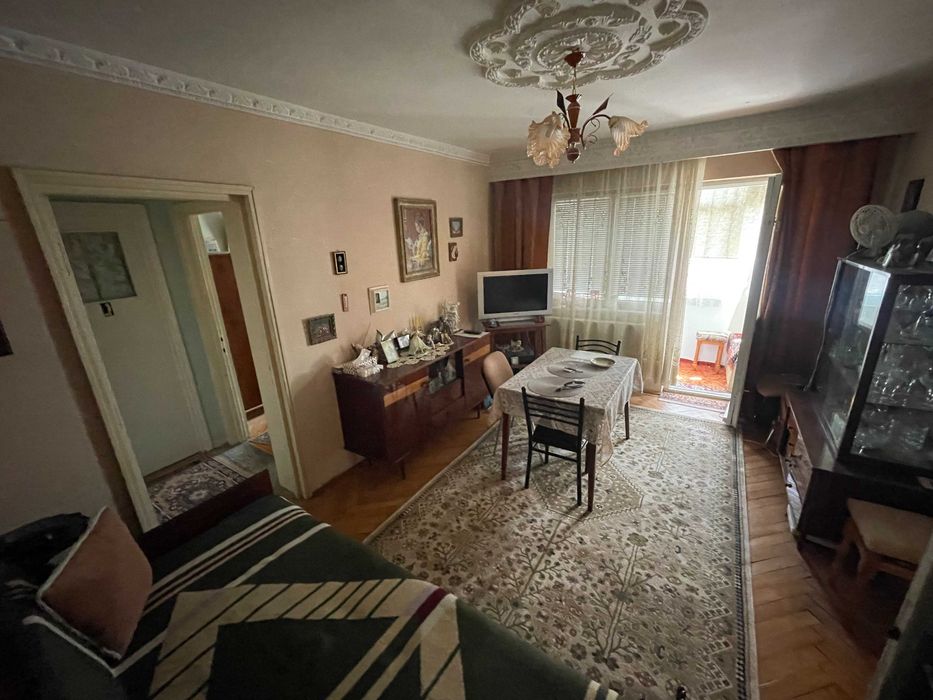 Apartament 2 camere // Buhusi // 48mp // etaj 3 din 4 // zona Bd Republicii-Dragos Voda — fotografia 3