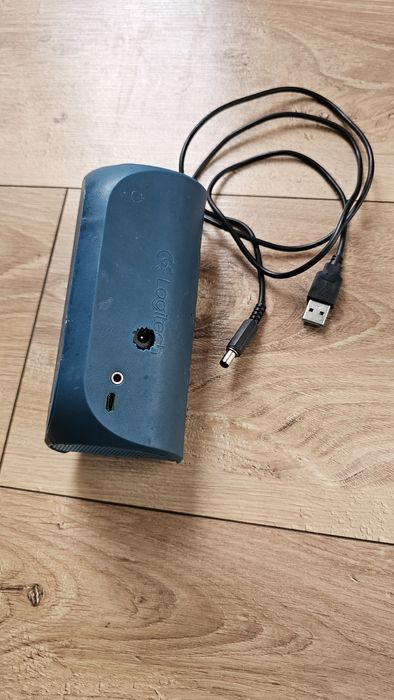 BOXA Logitech.  Boxa. Bluetooth
