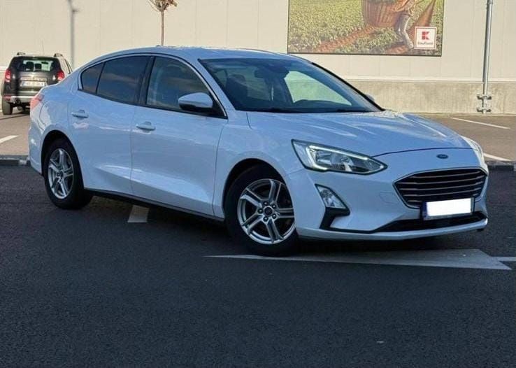 Vând Ford Focus 1.0 model 2019