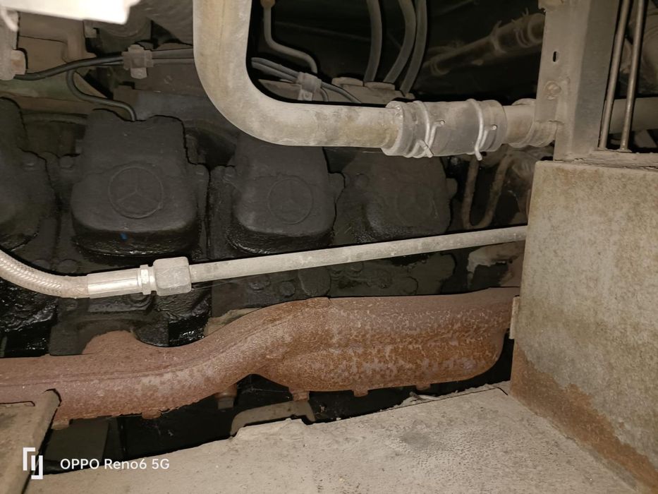 Motor Mercedes Benz V8 OM 422