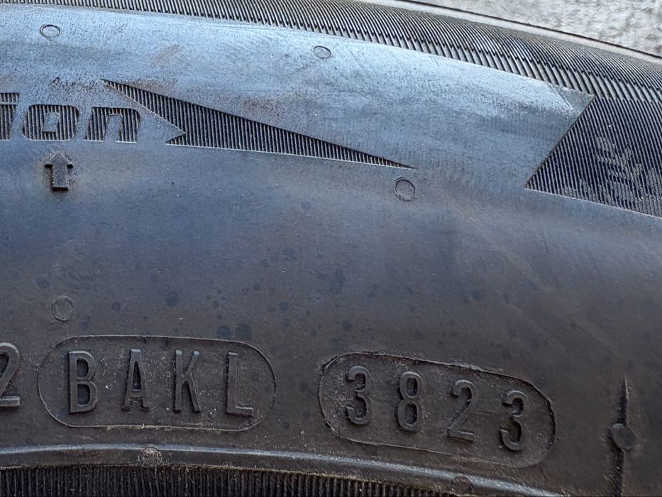 4бр почти нови зимни гуми с  джанти  215/65 R16 цола от Vw Tiguan 5x112 Volkswagen