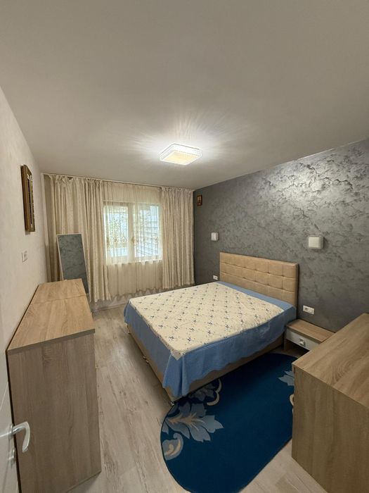 Vând apartament 3 camere Valea Lupului