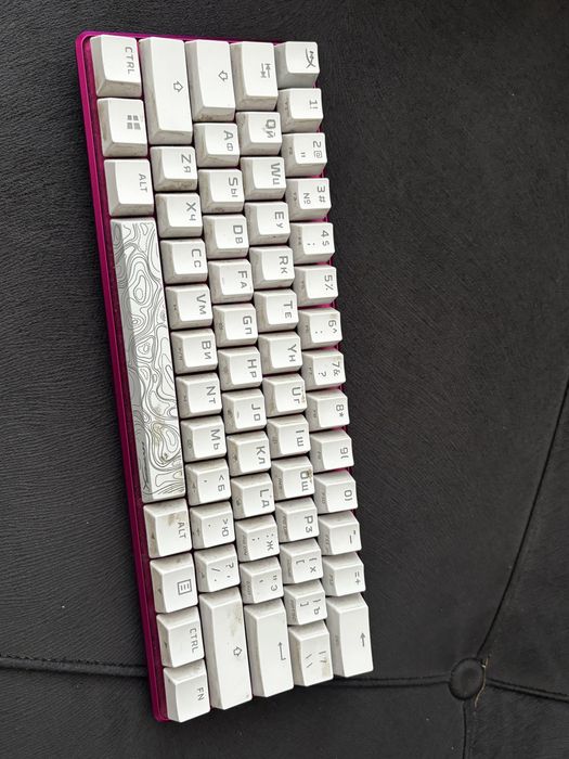 Продам клавиатуру HyperX Alloy Origins 60