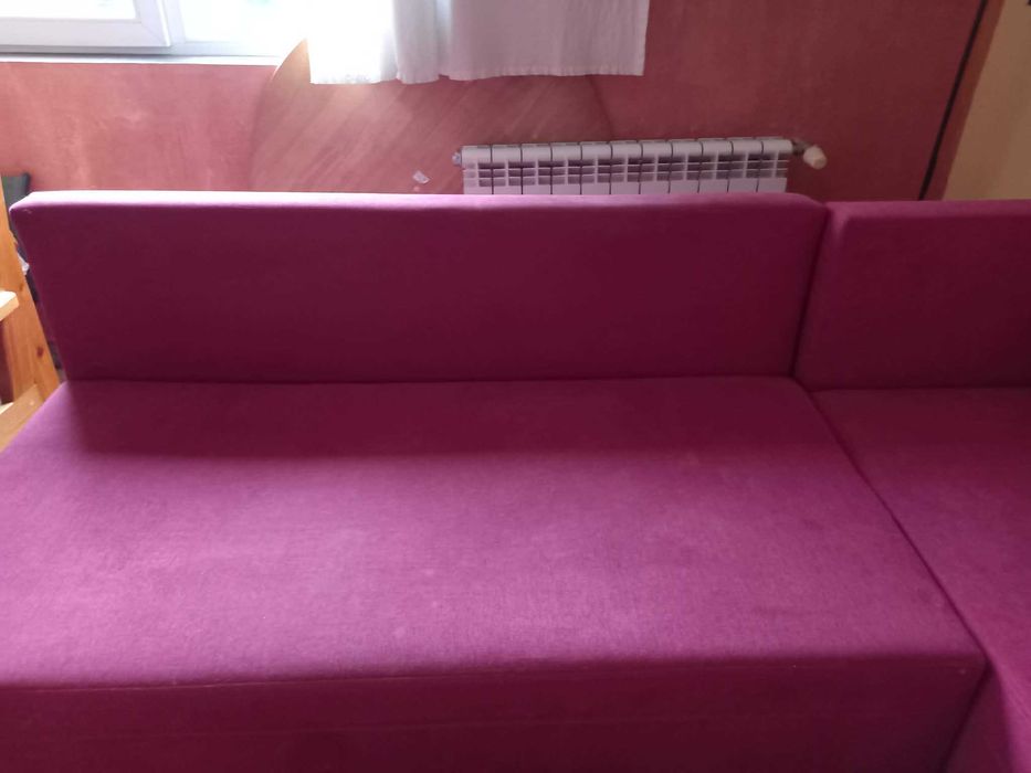 Разтегателен ъглов диван с ракла за съхранение