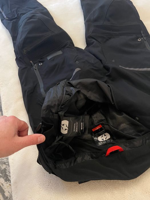 Екипировка мотокрос яке панталон ботуши ризница протектори