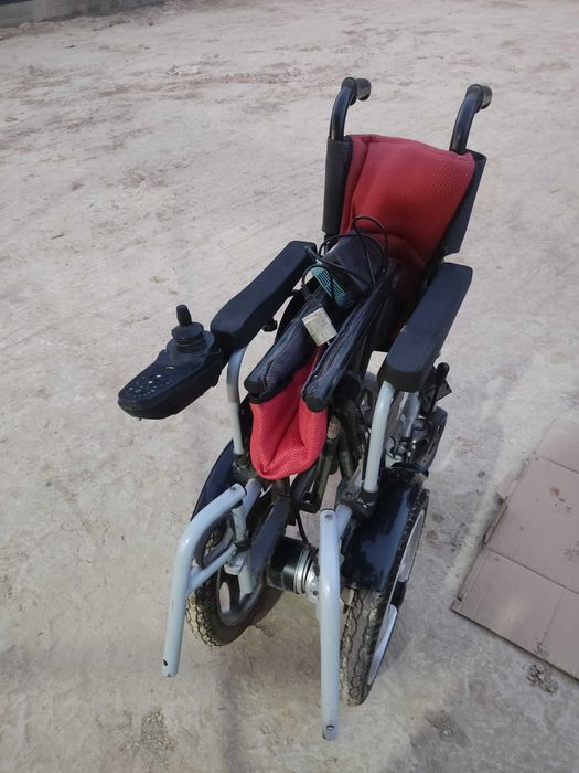 Инвалидная коляска
