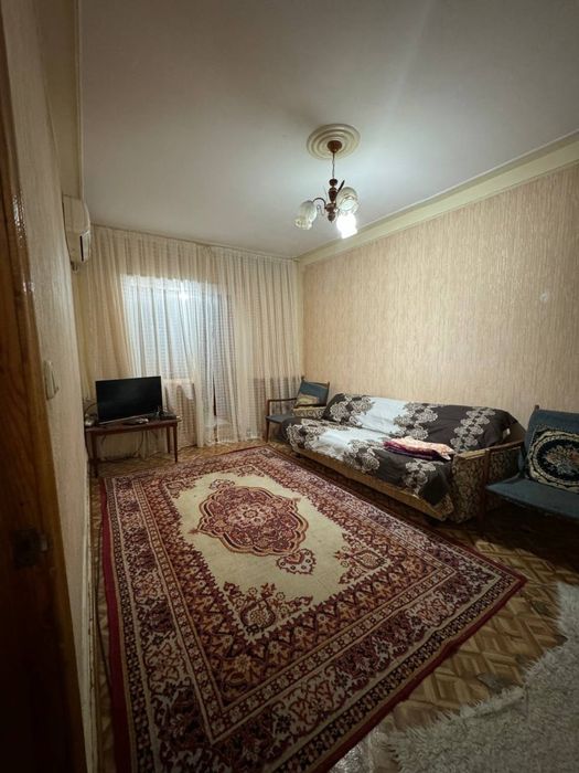 Однокомнатная на Максим Горьком