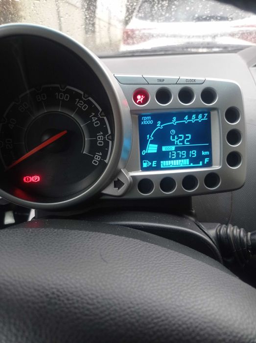 Сваё авто первые руки. Езда дом-работа. Бензин + газ метан.