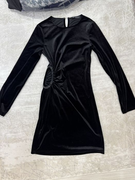 Маркови рокли и сетове Mijel, Guess