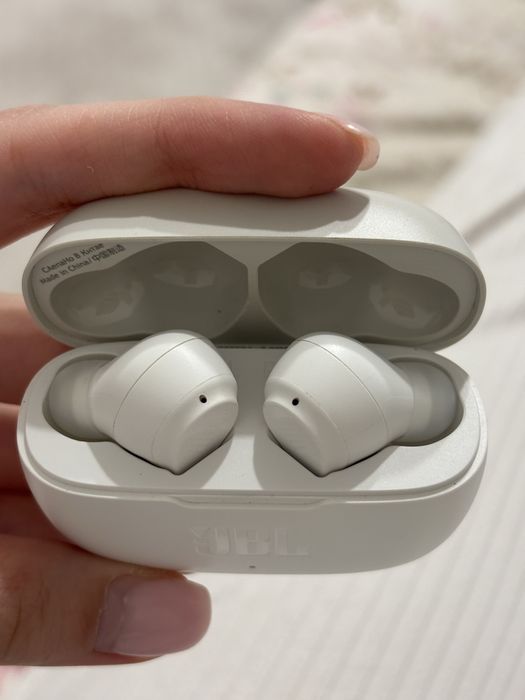 Безжични слушалки JBL