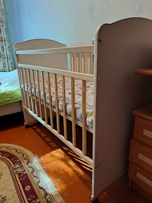 Детская кровать, манеж