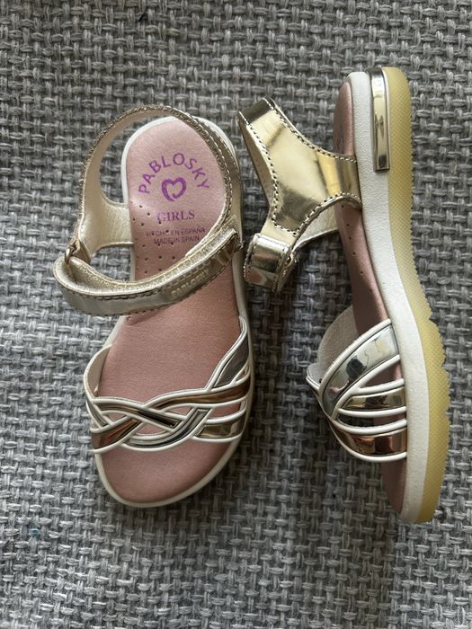 Туфли на девочку 27р pablosky