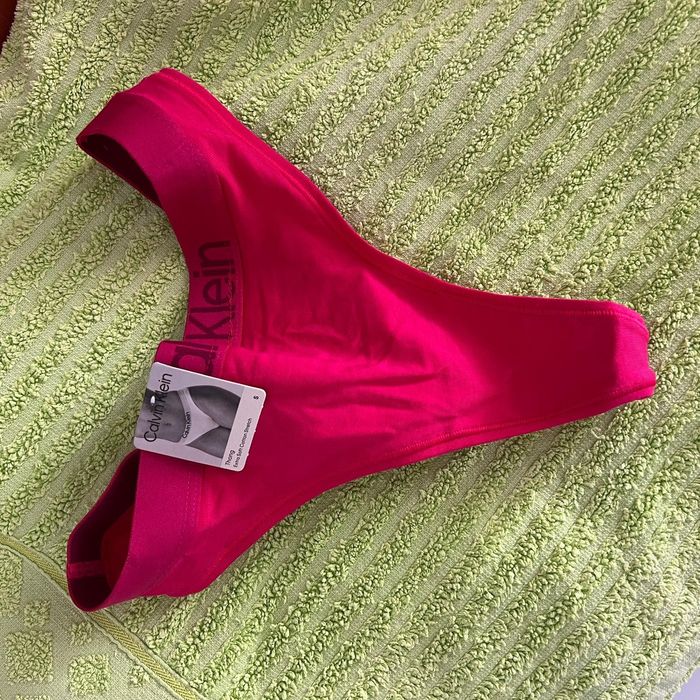 De vanzare lenjerie intima feminina