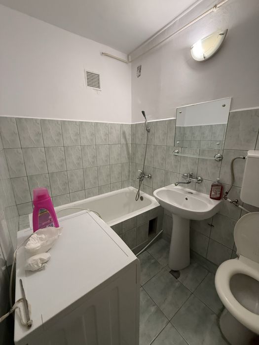 Garsonierǎ de vânzare, zona Pǎcii, Drobeta Turnu Severin